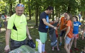 Zdjęcia ze sprzątania wokół stawu Malek (3)