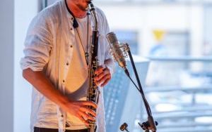 Lokal w Bytomiu świętuje - wernisaż wystawy i koncert (7)