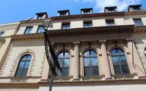 Odkryli piękno ulicy Dworcowej i tajemnice Dworca PKP (1)
