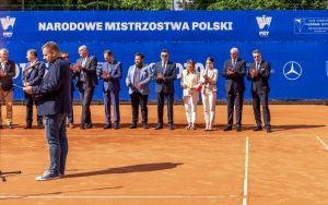 Tenisiści i tenisiści rozpoczęli walkę o tytuły mistrzowskie (2)