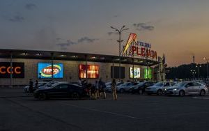 Kino samochodowe (1)