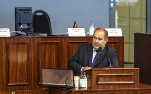 Prezydent Mariusz Wołosz uzyskał wotum zaufania oraz absolutorium (10)