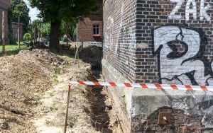 Roboty budowlane na zabytkowym osiedlu Kolonia Zgorzelec (2)