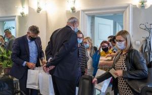 Wizyta lokatorów mieszkań chronionych w bytomskim ratuszu (7)