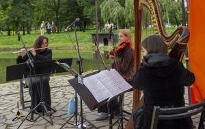 Koncert Lorien Trio w Parku Miejskim (6)
