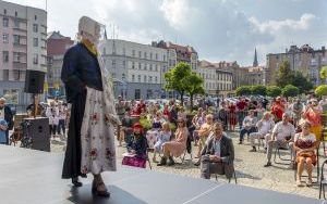 Pokaz mody śląskiej (7)