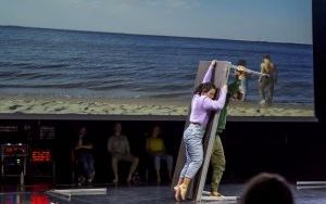 Spektakl w Teatrze Rozbark  (13)