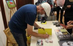 Tomasz Żółtko w Ostoi Pokoju (12)