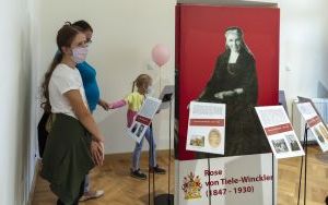 Miechowicki pałac odsłonił swoje piękno - warsztaty dla dzieci, zwiedzanie pałacu i historia pałacu Tiele-Wincklerów (9)