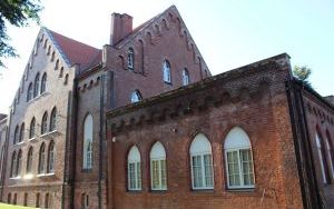 Miechowicki pałac odsłonił swoje piękno. W ramach Dni Otwartych mieszkańcy mogli również odwiedzić Dom Matki Ewy (11)