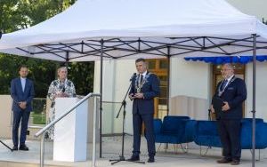 Miechowicki pałac odsłonił swoje piękno. Wręczenie Medalu Miasta Bytomia ks. Janowi Kurko (1)