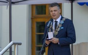 Miechowicki pałac odsłonił swoje piękno. Wręczenie Medalu Miasta Bytomia ks. Janowi Kurko (6)