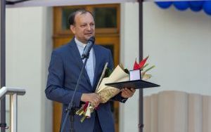 Dni Otwarte Pałacu w Miechowicach. Wręczenie Medalu Miasta Bytomia ks. Janowi Kurko (4)