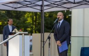Dni Otwarte Pałacu w Miechowicach. Wręczenie Medalu Miasta Bytomia ks. Janowi Kurko (8)