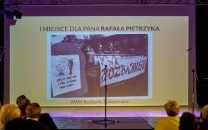 Rozbarczanie na Starej Fotografii (17)
