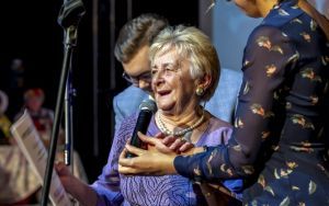 Rozbarczanie na Starej Fotografii (19)