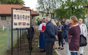 Rozbarczanie na Starej Fotografii (4)