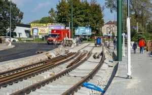 Prace drogowe na Frycza Modrzewskiego potrwają do połowy listopada. Konieczne są dodatkowe prace (4)