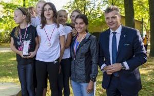 Ponad 300 uczniów rywalizowało w sztafetowych biegach przełajowych w Bytomiu (2)