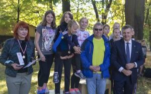 Ponad 300 uczniów rywalizowało w sztafetowych biegach przełajowych w Bytomiu (5)