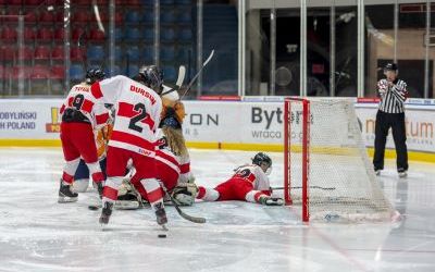 Holenderki rozbiły reprezentację Turcji 23:0 (3)