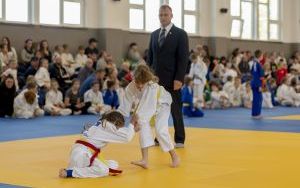 W Bytomiu walczą najlepsi młodzi judocy i judoczki. (7)