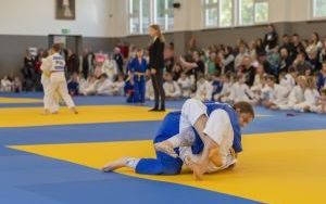 W Bytomiu walczą najlepsi młodzi judocy i judoczki. (7)