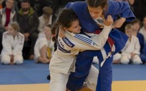 W Bytomiu walczą najlepsi młodzi judocy i judoczki. (10)