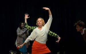 Wędrowny spektakl z muzyką w Teatrze Rozbark (5)