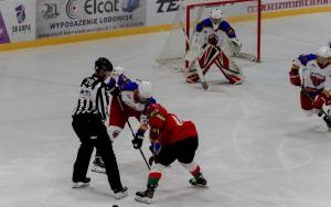 Hokejowa Polonia wciąż niepokonana  (11)
