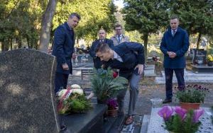 Pamięci tych, którzy odeszli (6)
