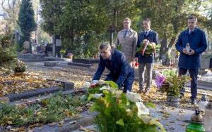 Pamięci tych, którzy odeszli (2)