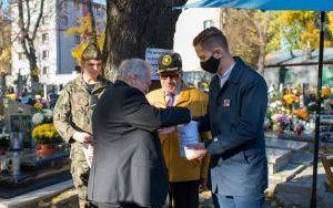 Kwestowali na bytomskich cmentarzach (5)