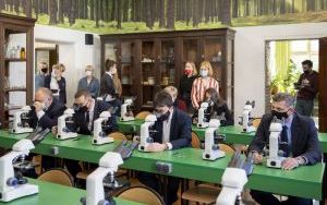 Kolejne szkoły z zielonymi pracowniami (4)