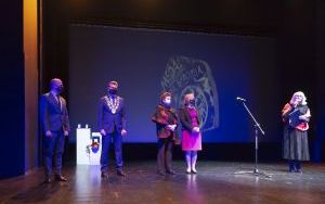 Anna Panas i Izabella Wójcik-Kühnel wyróżnione Medalem Miasta (2)