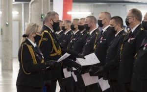 Bytomskim strażakom został przekazany sztandar Komendy (15)