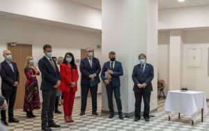 Zakończył się remont zabytkowego gmachu przy ulicy Piekarskiej. Budynek prezentuje się okazale  (4)