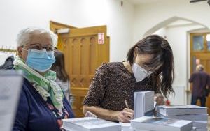 Spotkanie autorskie z Agatą Listoś-Kostrzewą (4)