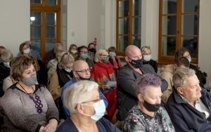 Spotkanie autorskie z Agatą Listoś-Kostrzewą (9)