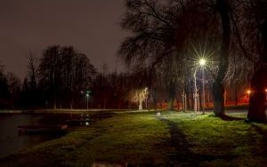 Nowe oświetlenie w Parku Amendy (9)