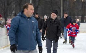Lubisz jazdę na łyżwach? Skorzystaj z otwartego lodowiska w Parku Kachla