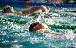 Młodzi pływacy pokazali swoje umiejętności  (3)