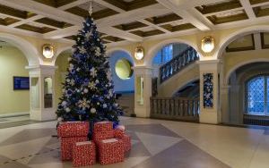 Prezydent i urzędnicy przygotowali szlachetne paczki (2)