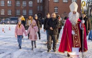 Dzieło Świętego Mikołaja. Upominki i paczki trafiają do najbardziej potrzebujących (15)