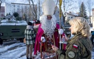 Dzieło Świętego Mikołaja. Upominki i paczki trafiają do najbardziej potrzebujących (19)
