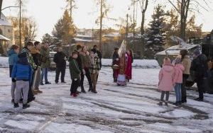 Dzieło Świętego Mikołaja. Upominki i paczki trafiają do najbardziej potrzebujących (20)