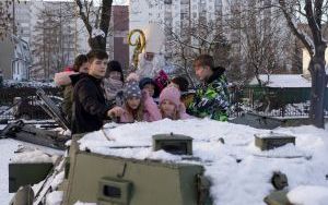 Dzieło Świętego Mikołaja. Upominki i paczki trafiają do najbardziej potrzebujących (9)