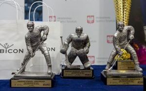 Młodzi hokeiści walczyli w eliminacjach (18)