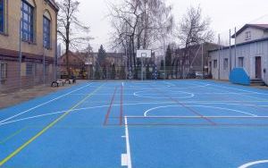 Nowe boisko przy Szkole Podstawowej nr 27 w Łagiewnikach (4)