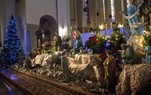 Bożonarodzeniowe szopki w bytomskich kościołach (2)